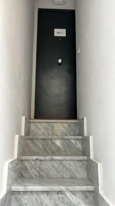 Casa Sandrili First, Station Apartment *