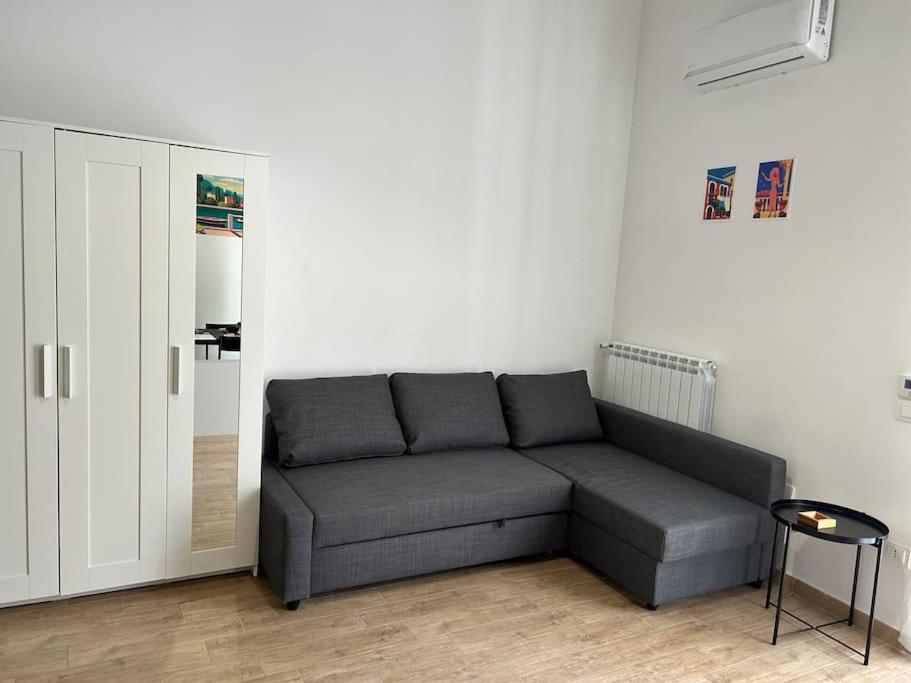 Apartment Casa Sandrili First, Station *